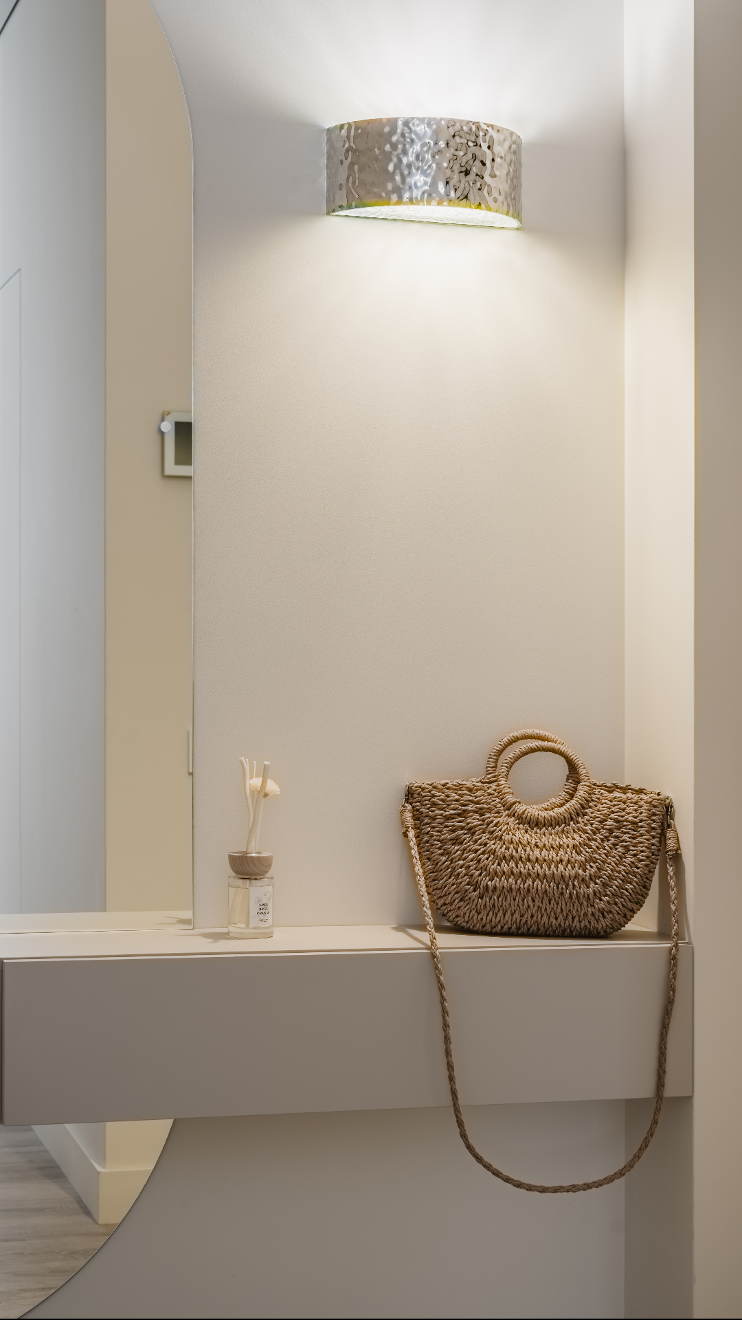 Современный интерьер, где свет заботится о каждом