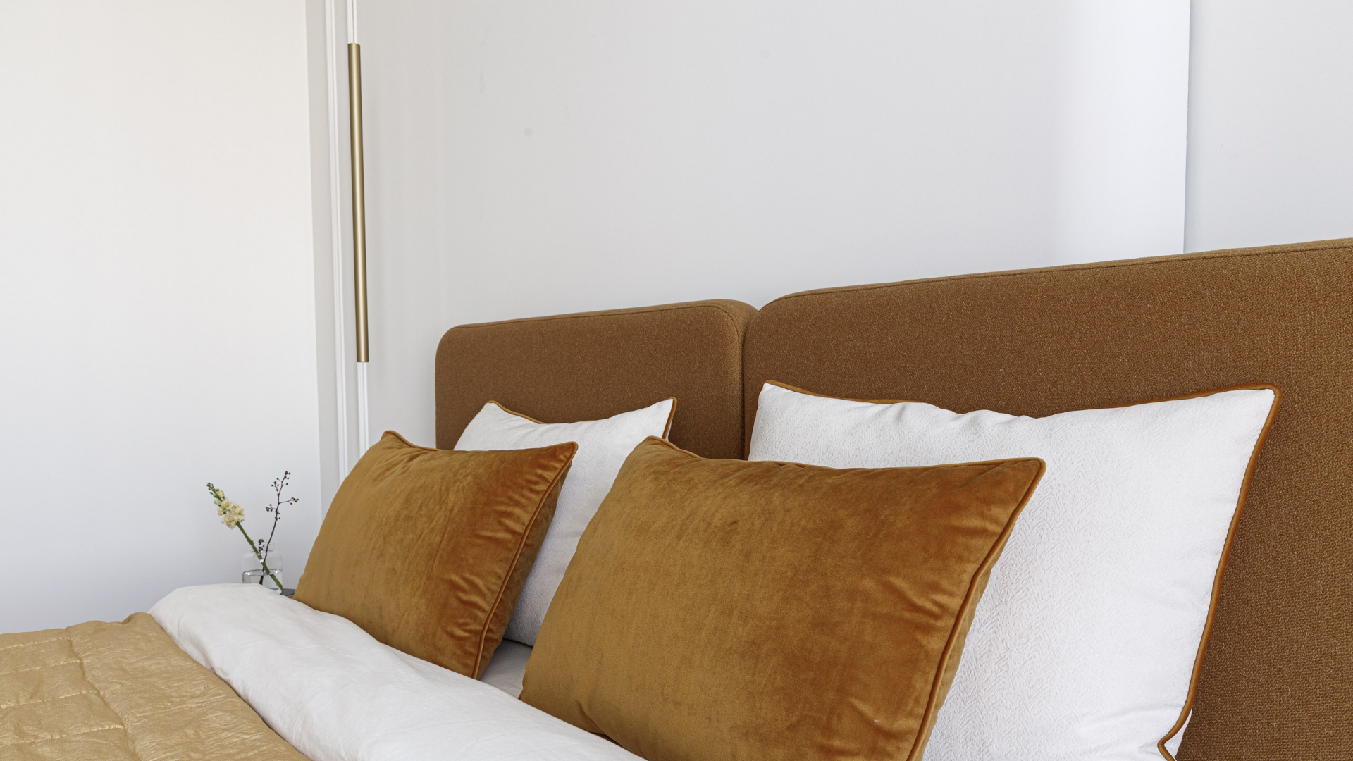 Пластика форм и нежность света: идеальное пространство с Maytoni