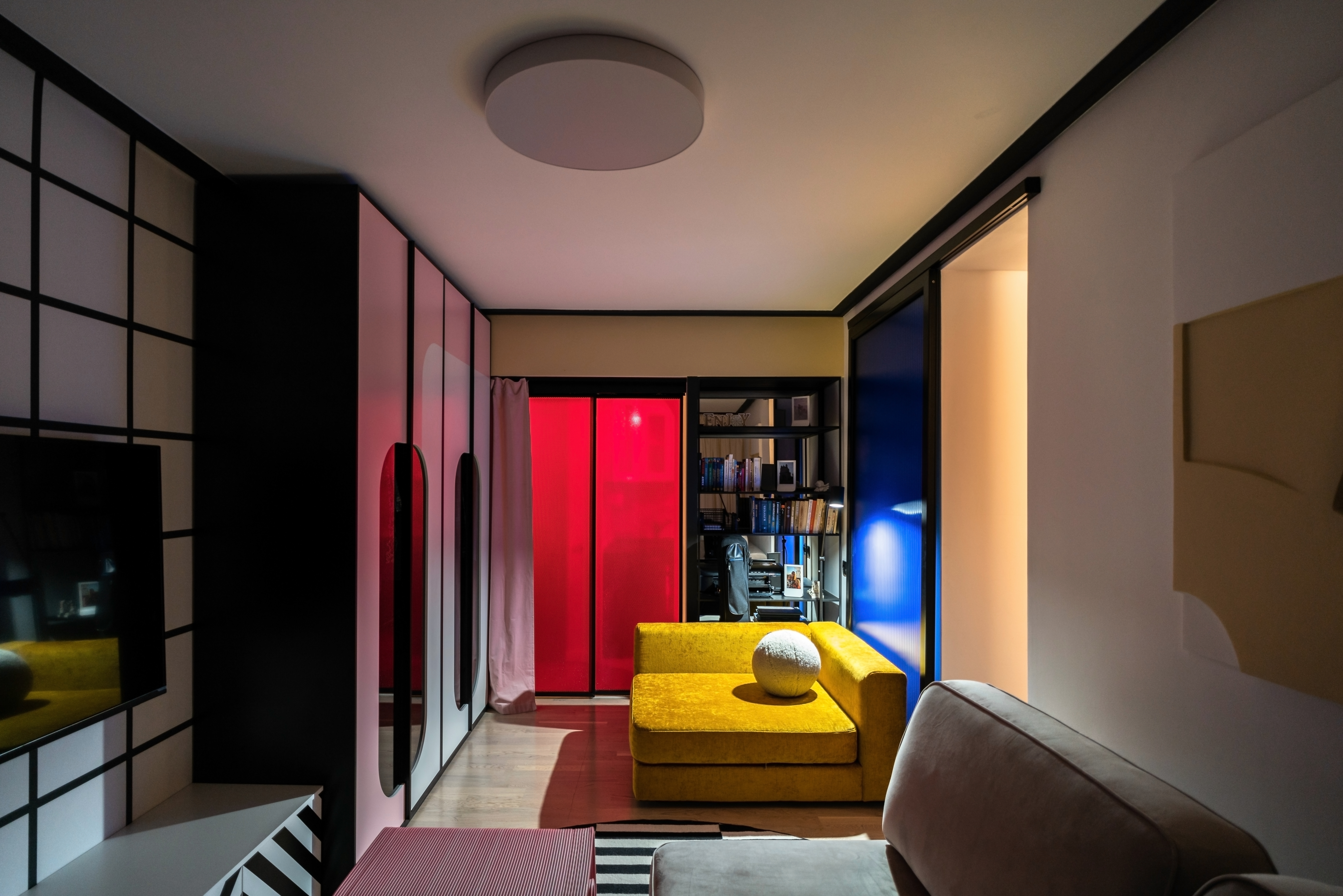 Гостиная в трехкомнатной квартире