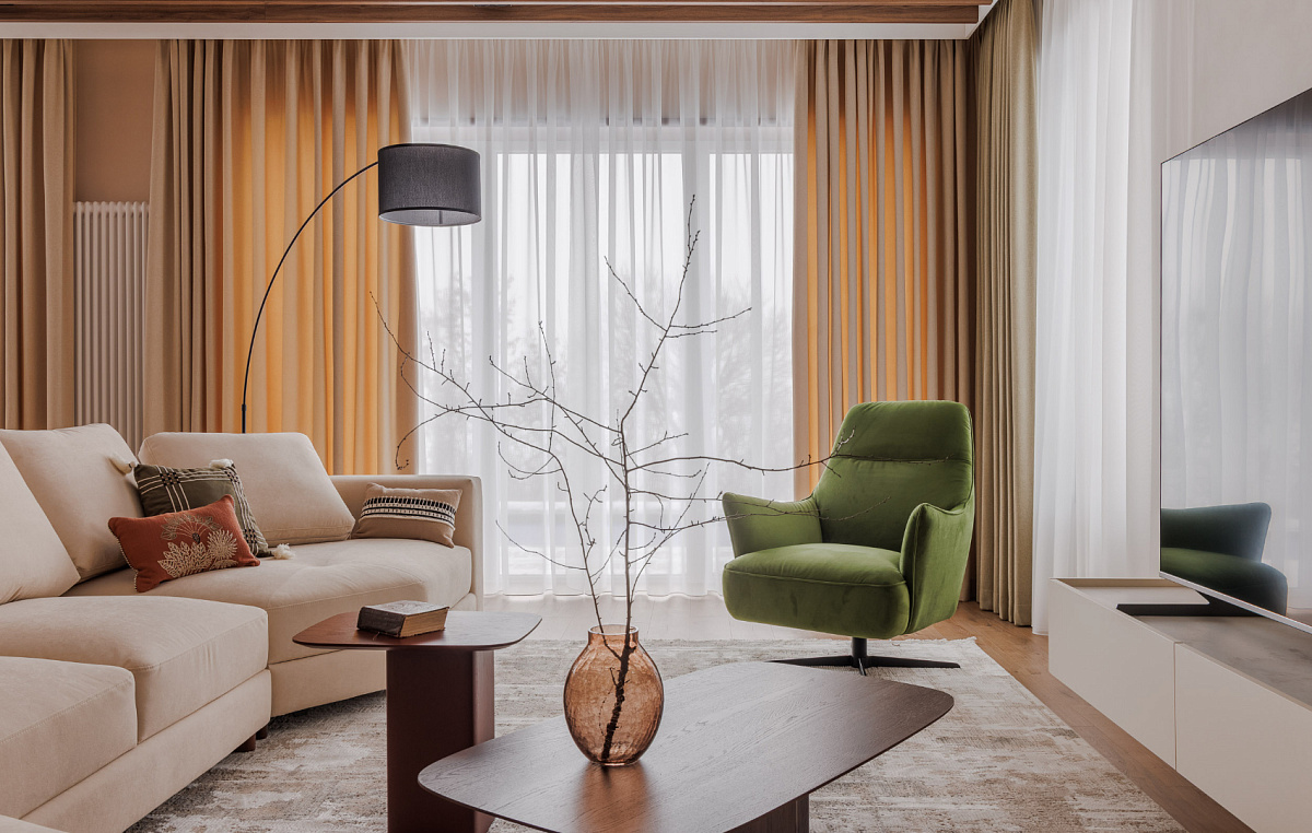 Современный интерьер загородного дома у Волги