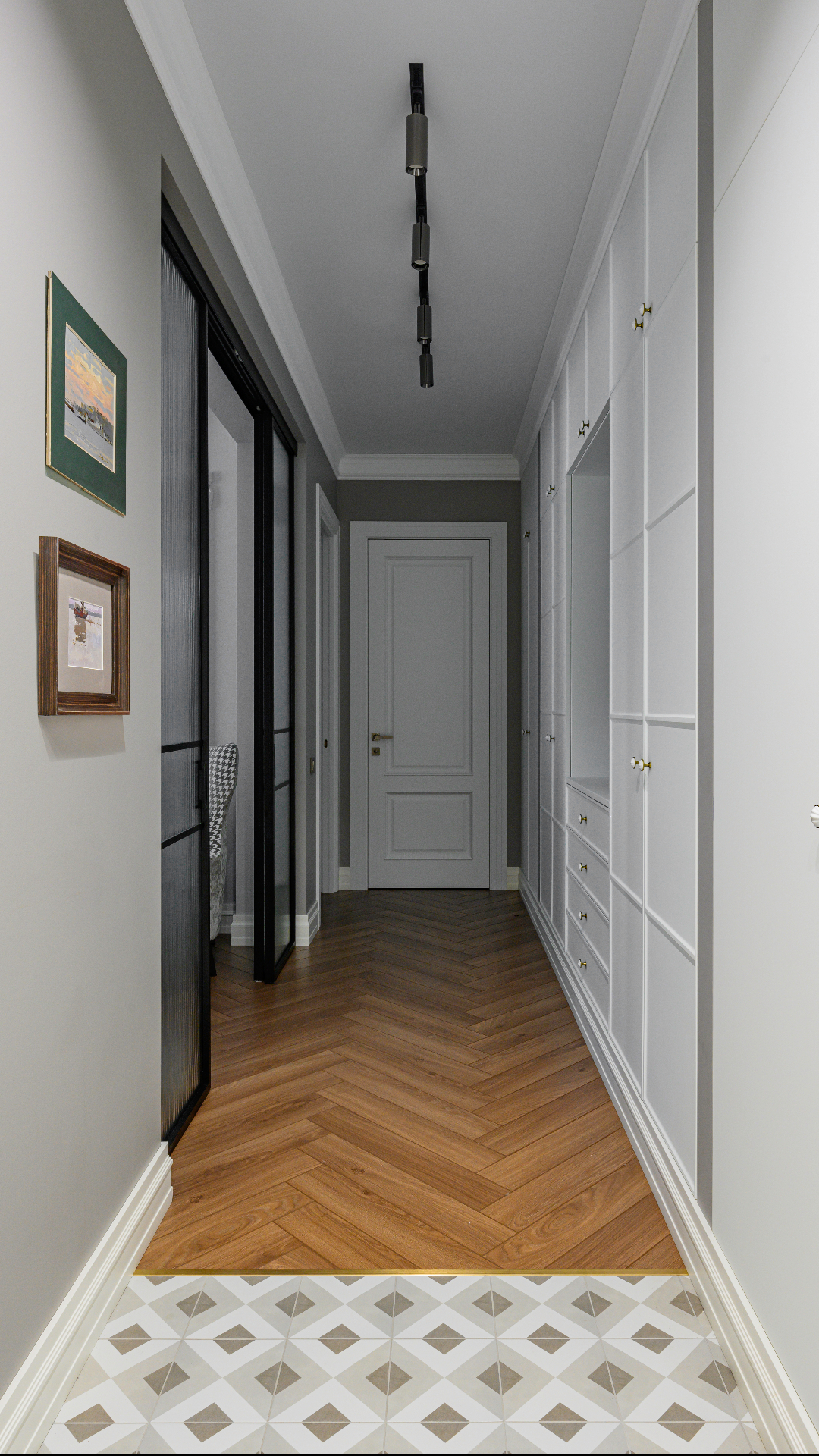 Возрождение классики: интерьер в сталинском доме в Туапсе