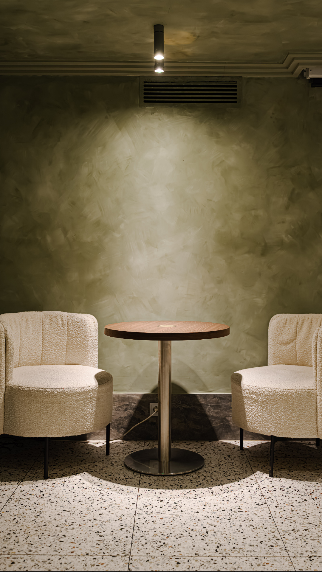 «Сейф Coffee: где кофе хранят как капитал»