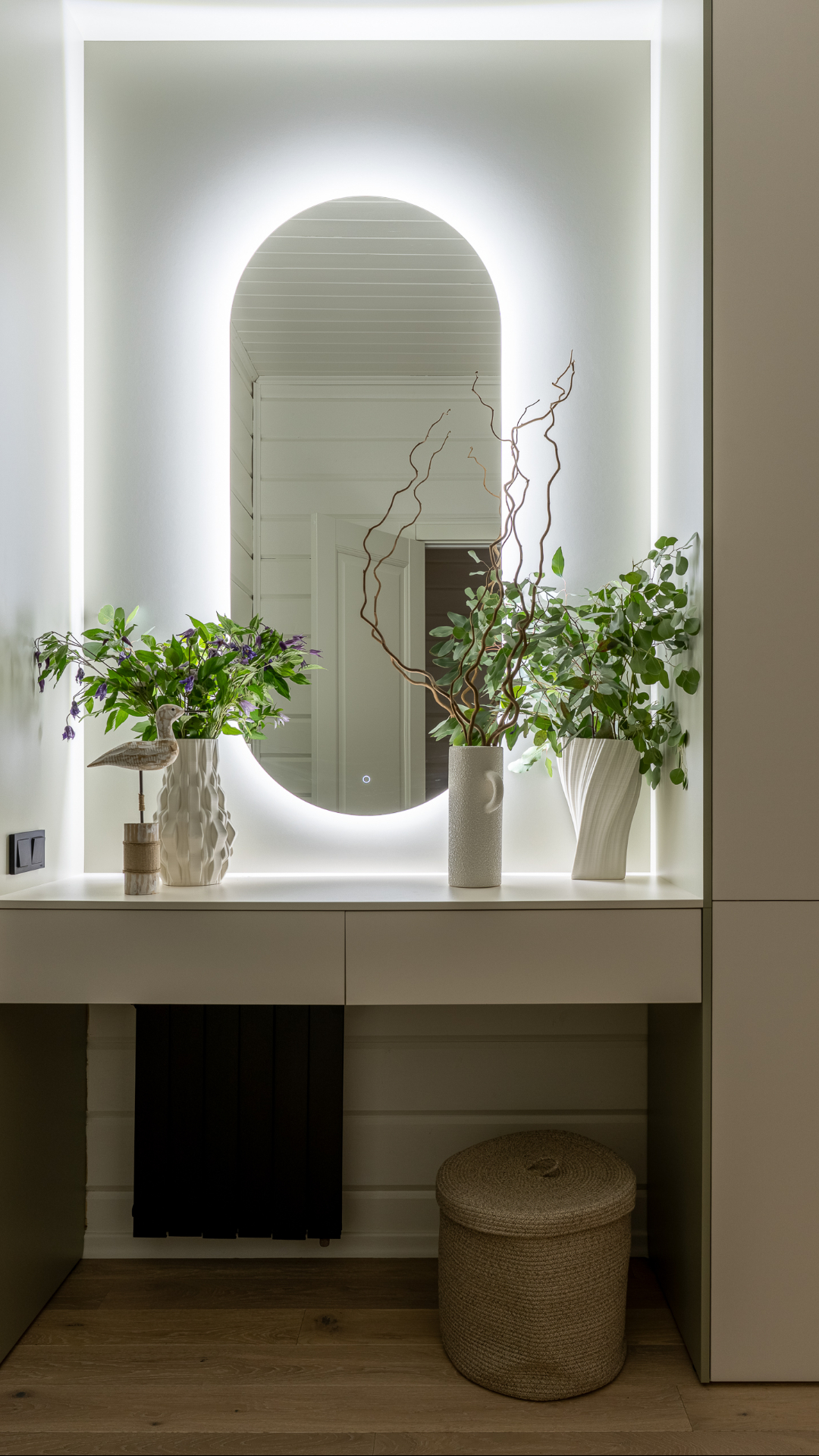 Скандинавское спокойствие: свет, дерево и природа в одном доме