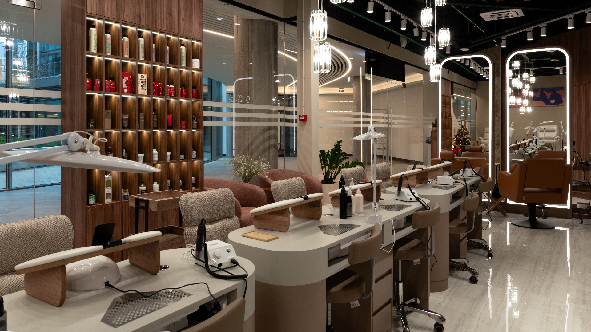Салон красоты «Москвичка» — утонченная современность в БЦ «Сколково Парк»