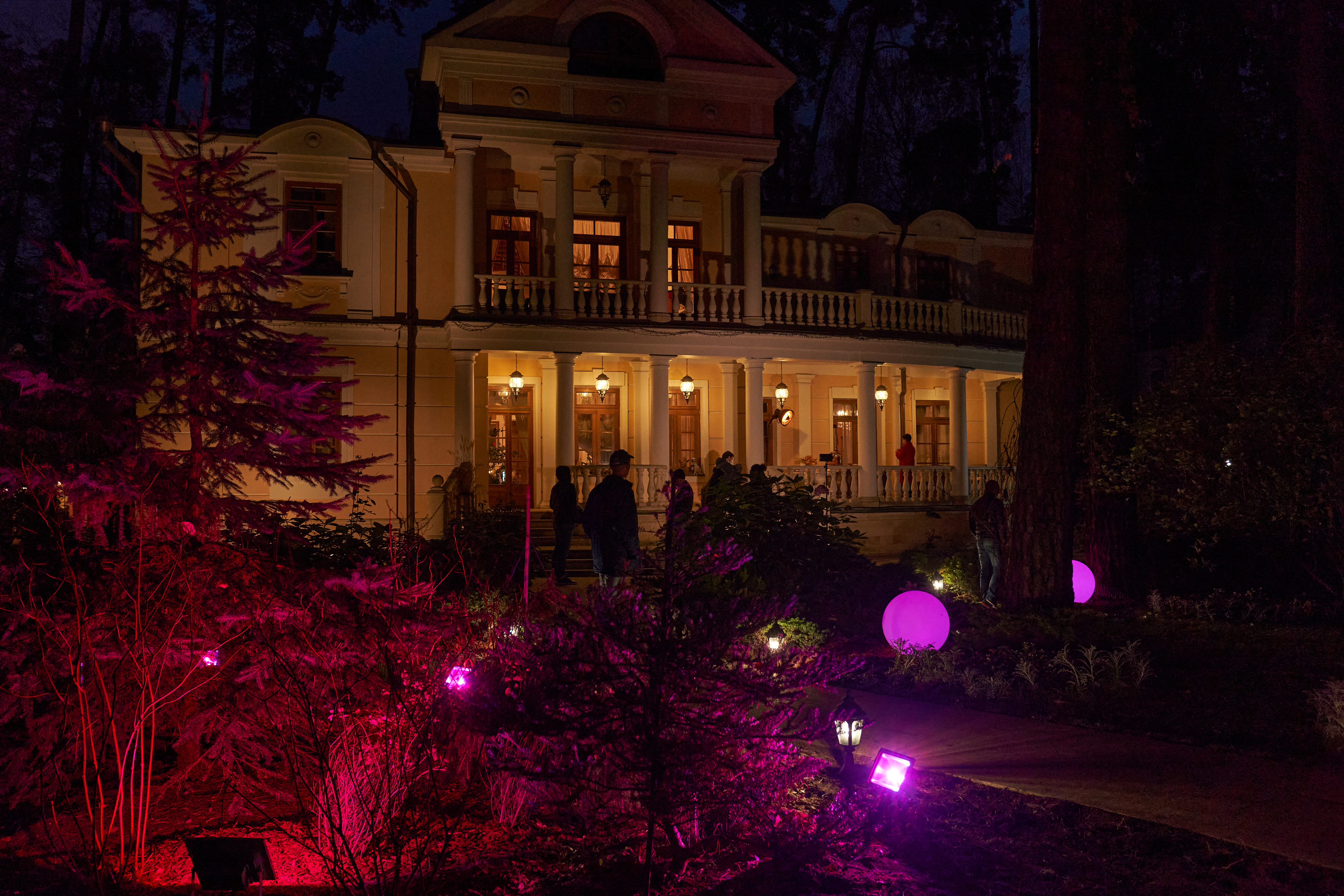 Приусадебная терраса Инны Чуриковой и Глеба Панфилова