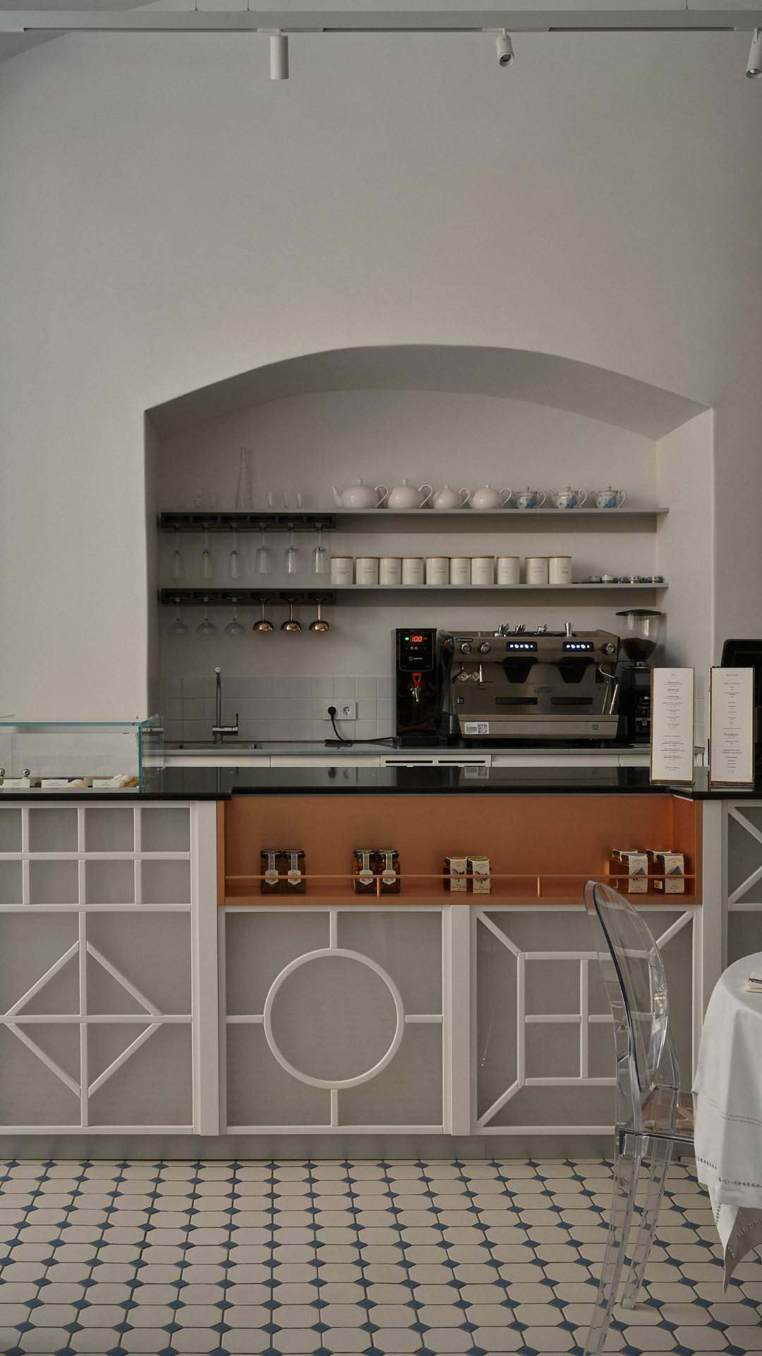 Кафе-кондитерская "Чайная" от бренда “Крестецкая строчка"