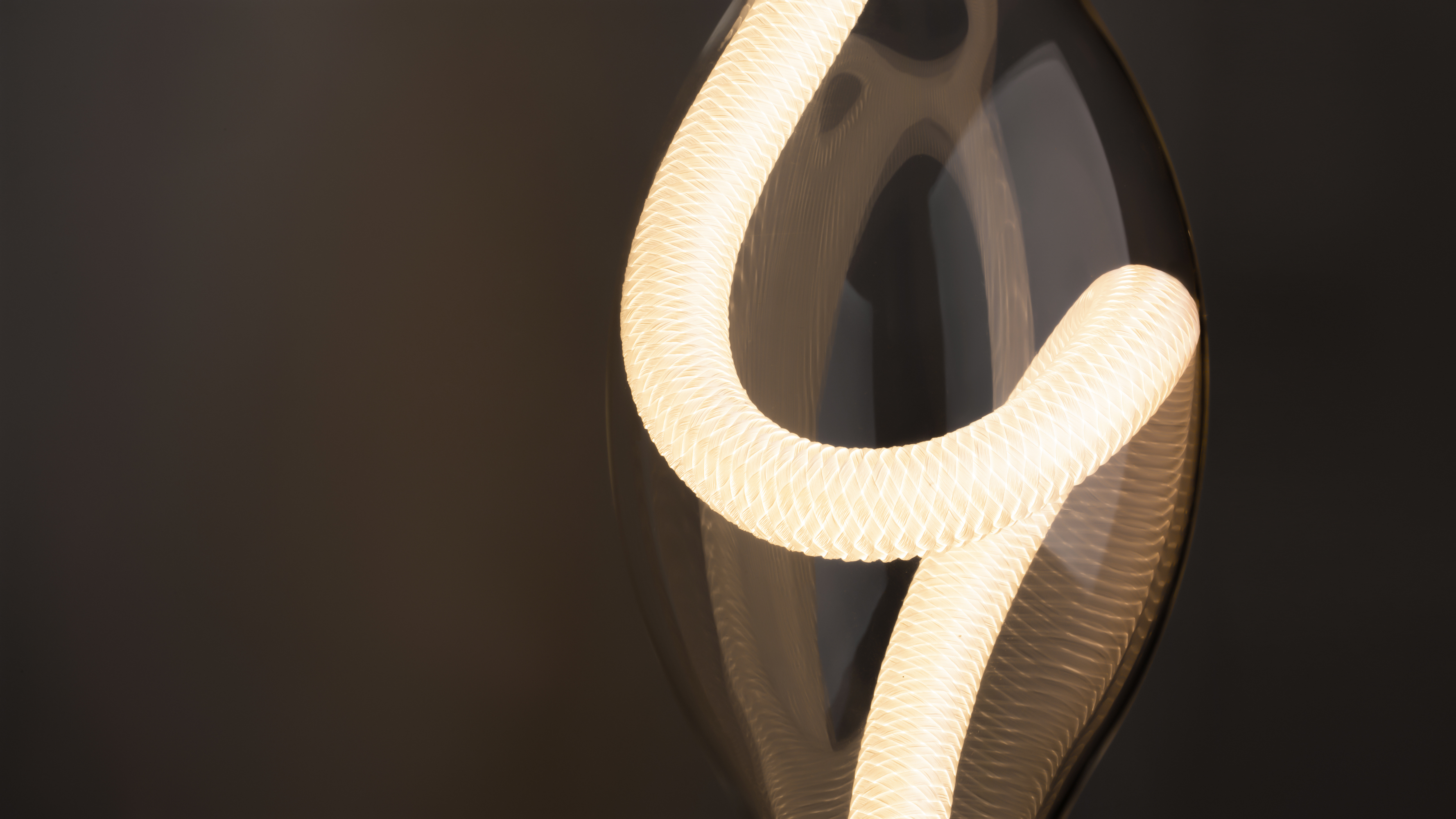 Трендовый силуэт петли