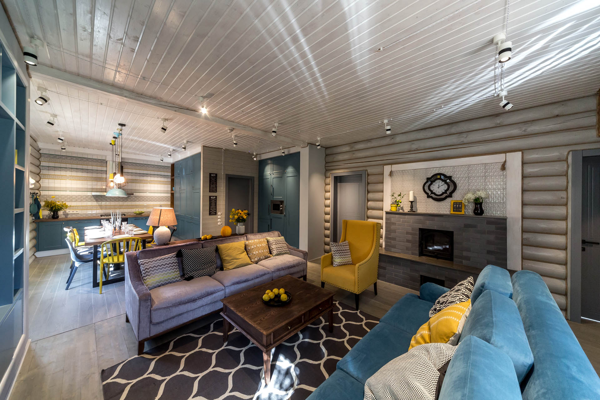 10 стульев в бирюзе с лимоном