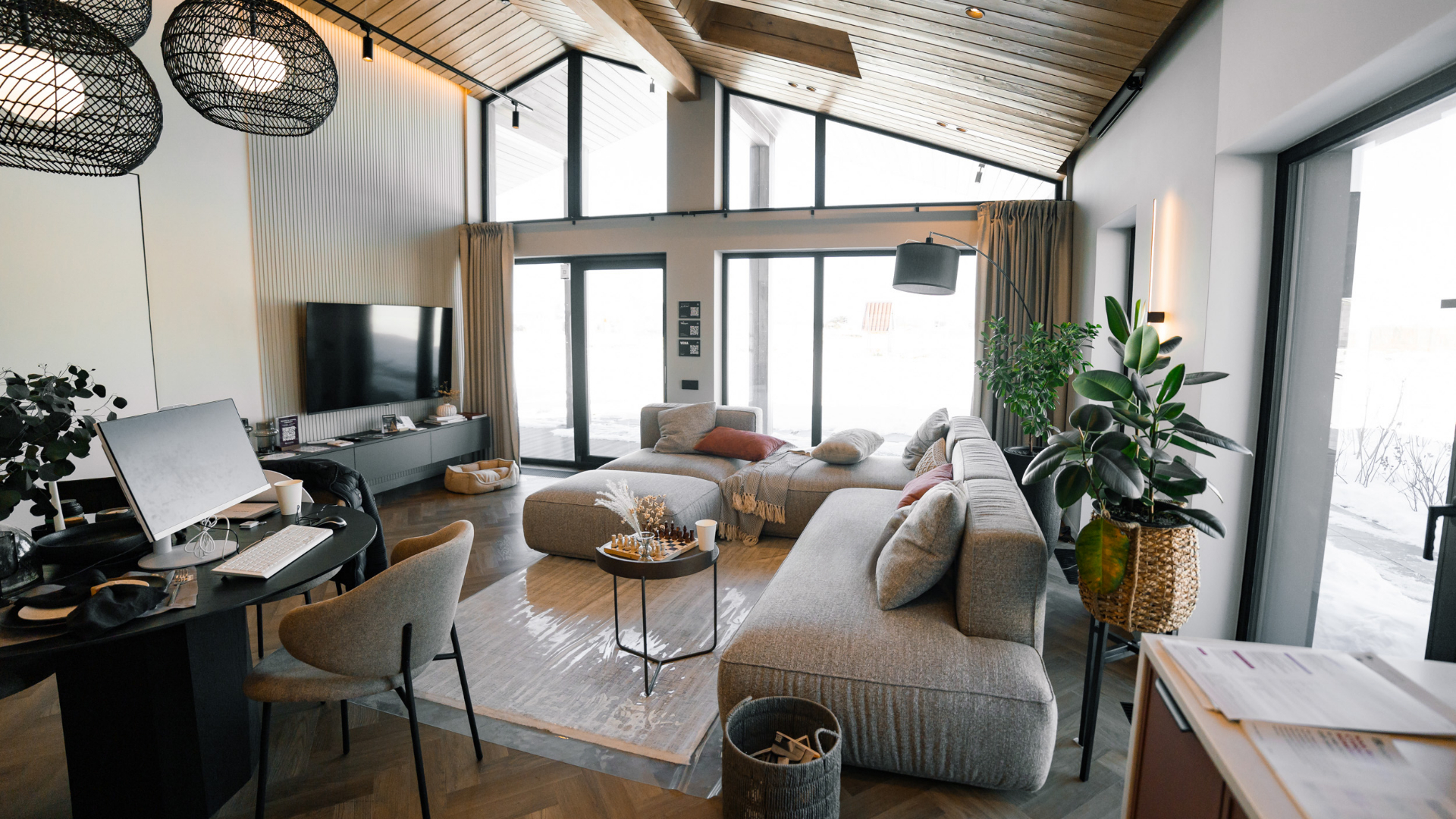 Дом, который светится изнутри: барнхаус-лофт на Open Village 2025