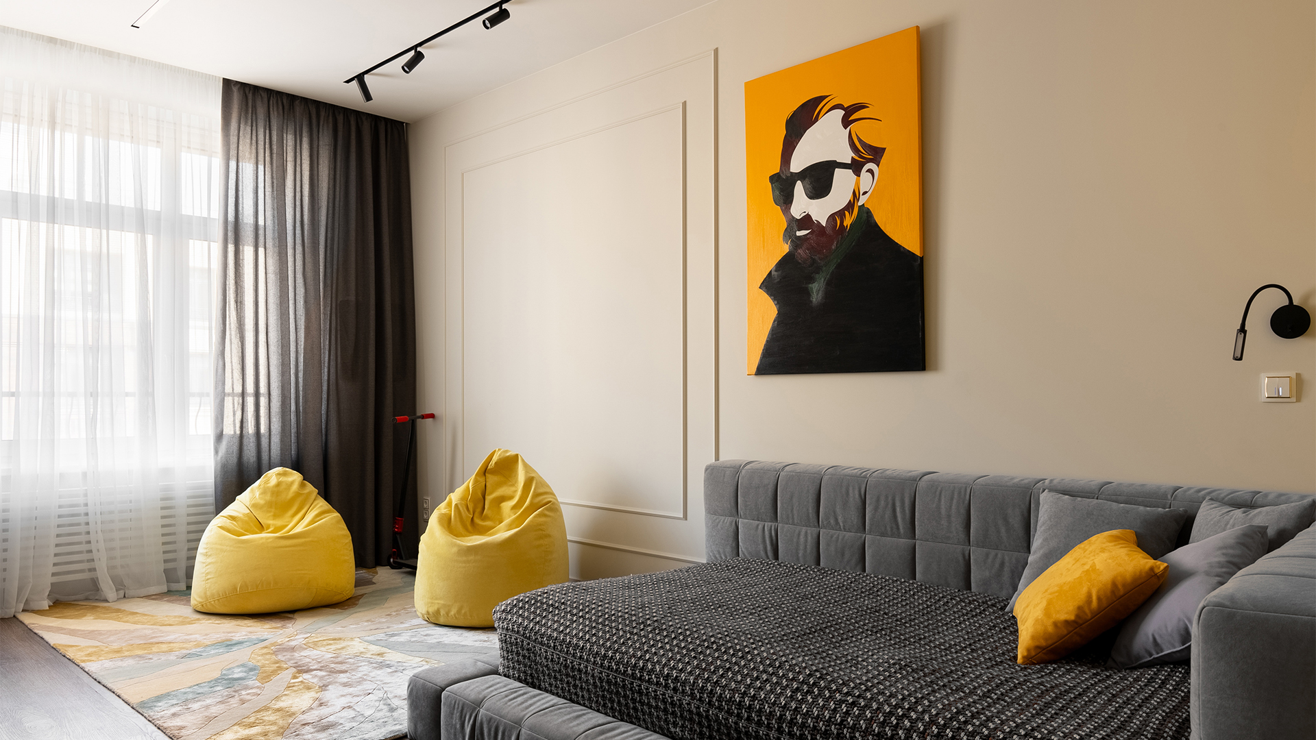 Квартира с яркими акцентами в ЖК «Сосновка»