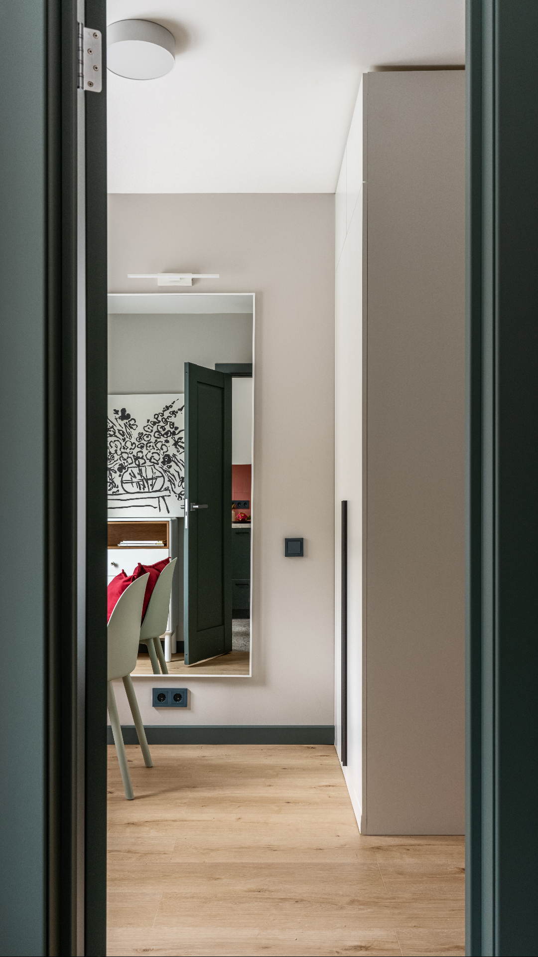 Гибкий свет Maytoni для посуточной аренды в Москве