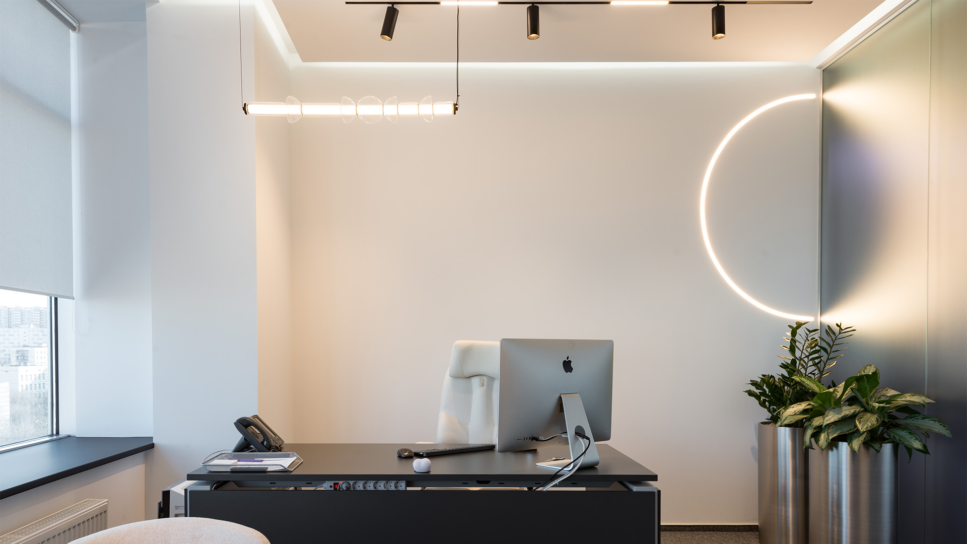 Офис Maytoni: свет, пространство, смысл