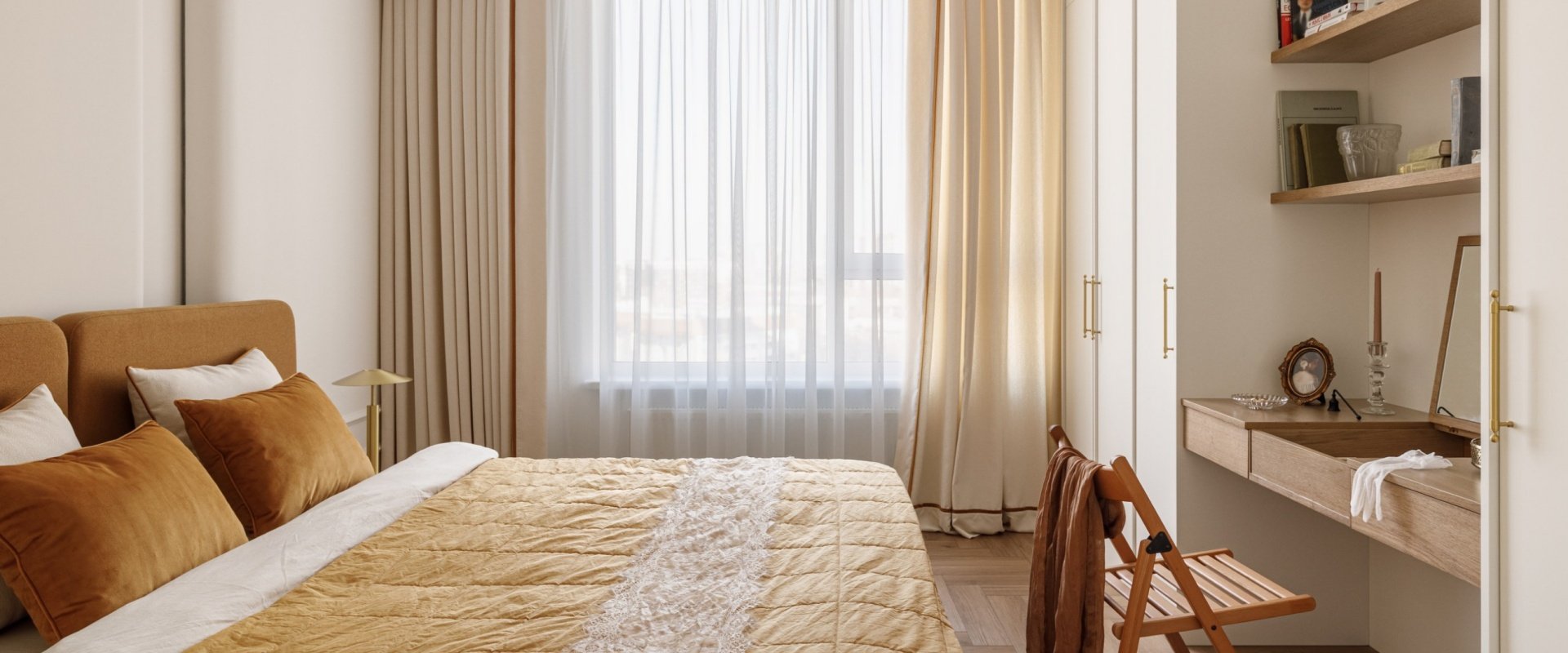 Пластика форм и нежность света: идеальное пространство с Maytoni