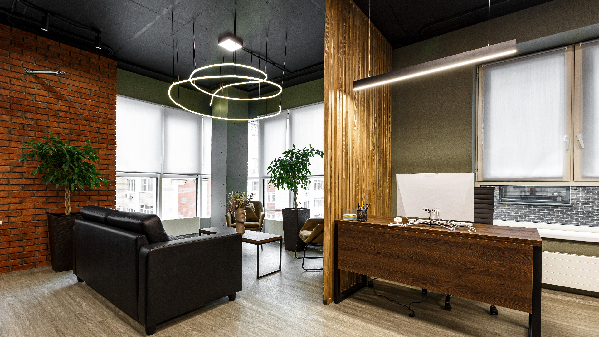 Свет и сталь: брутальный офис юридической компании