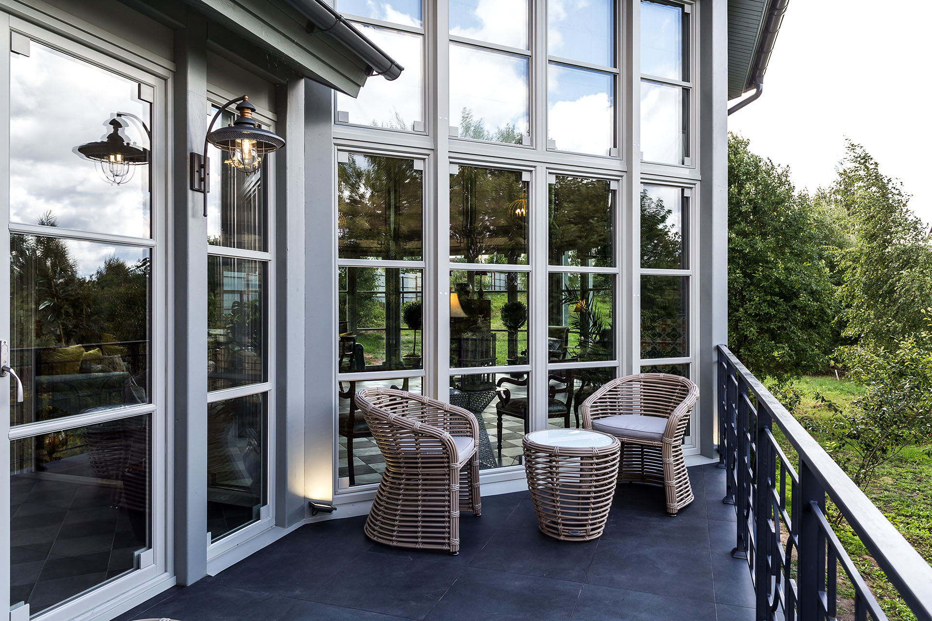 Салон в волшебном фонаре