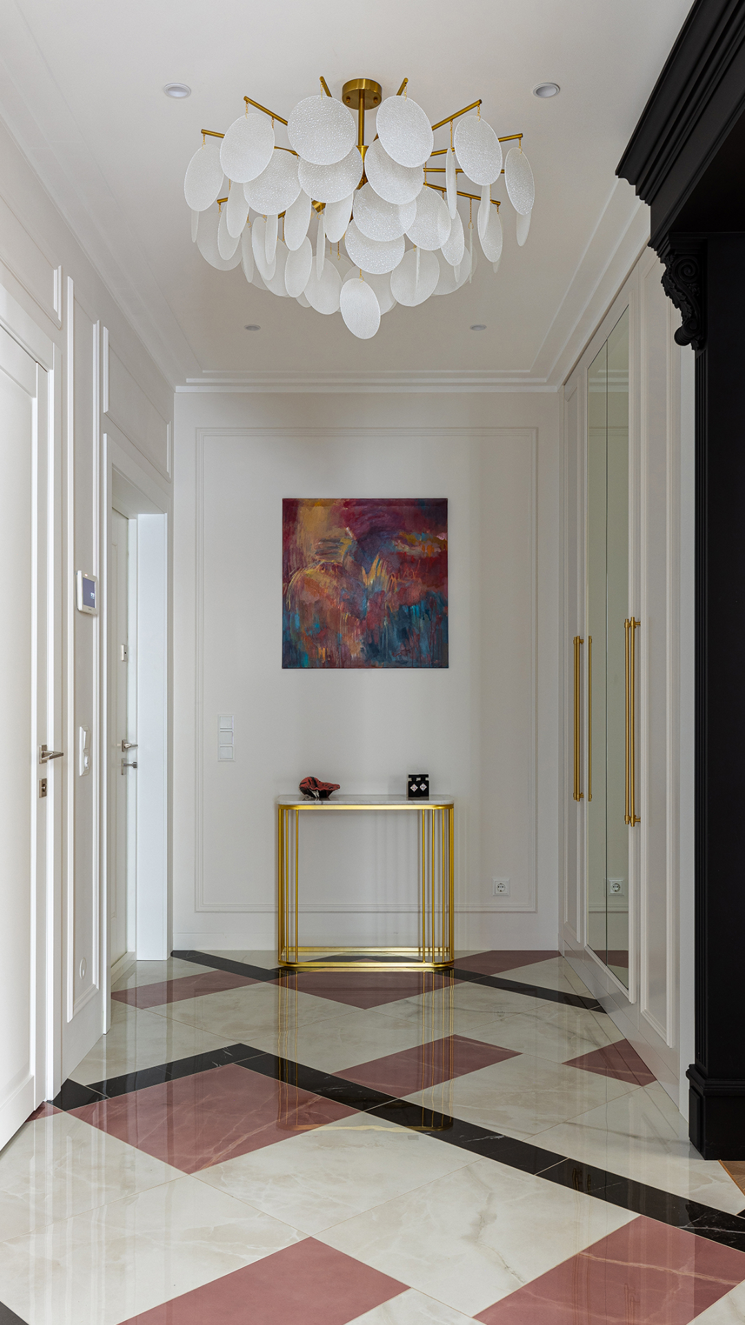 Современная квартира с видом на Москву-реку для яркой девушки