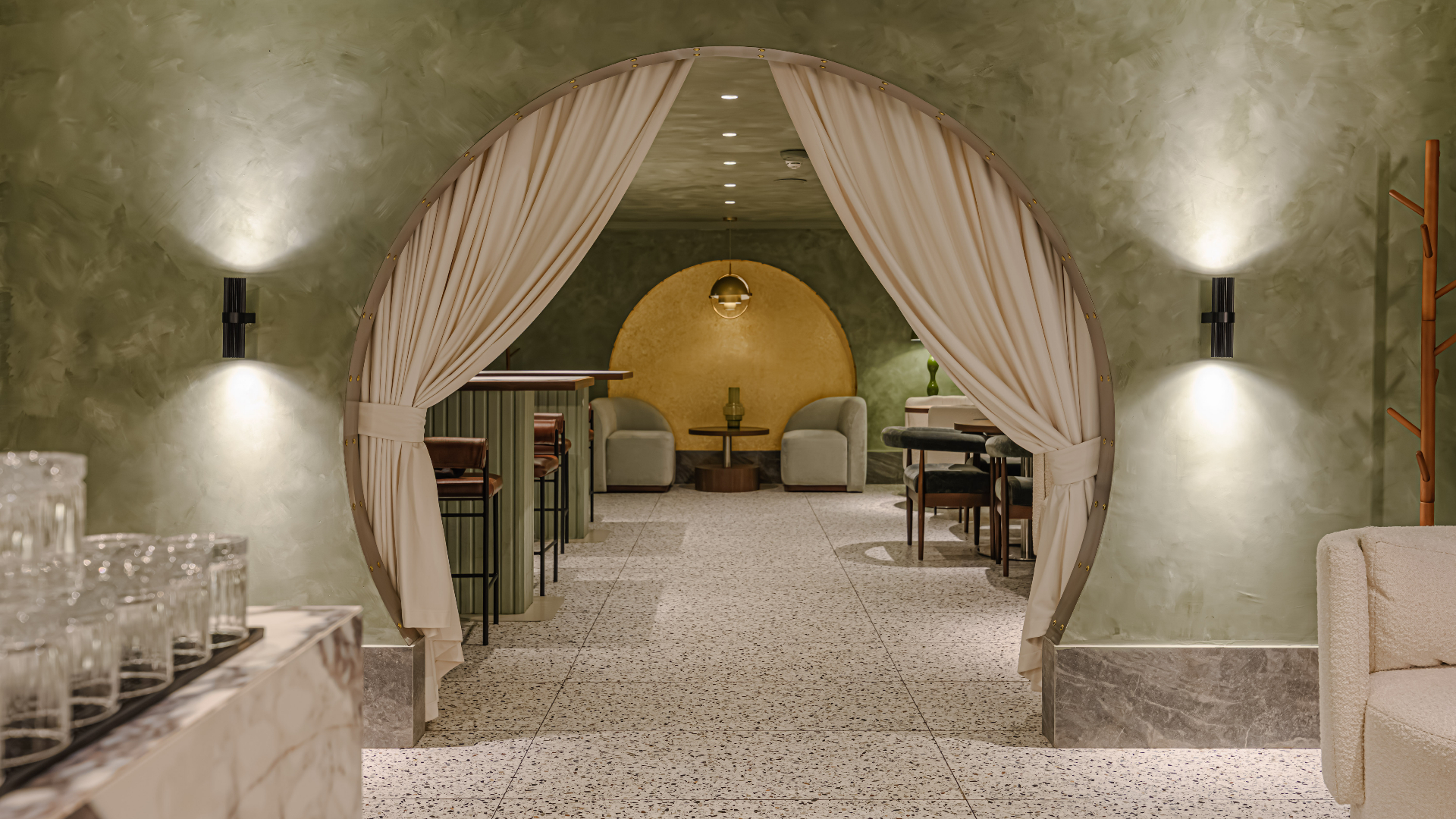 «Сейф Coffee: где кофе хранят как капитал»