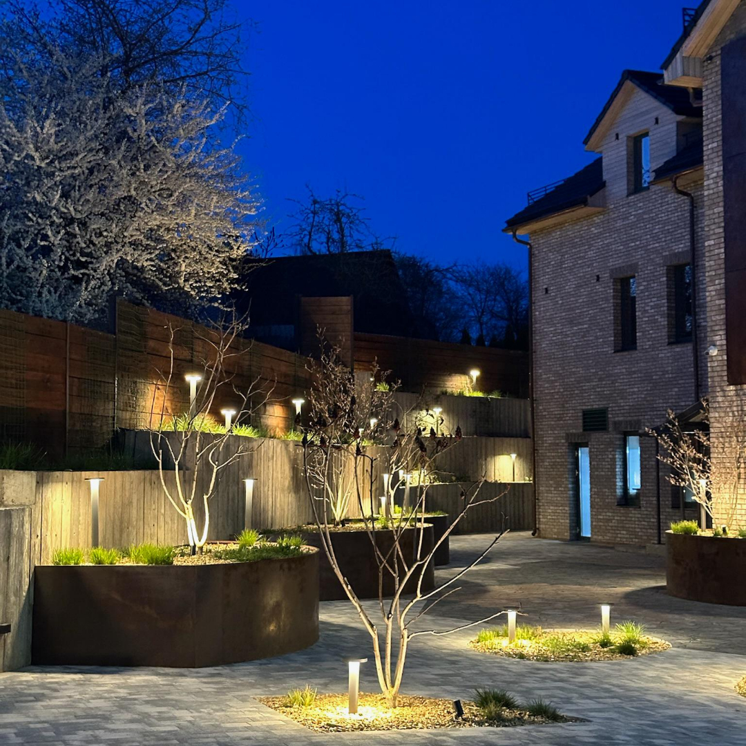 Свет сквозь века: диалог готики и минимализма в The Cult