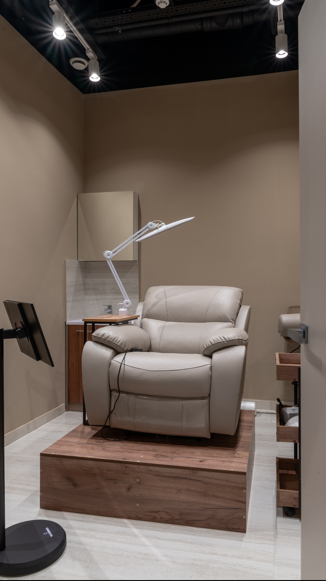 Салон красоты «Москвичка» — утонченная современность в БЦ «Сколково Парк»