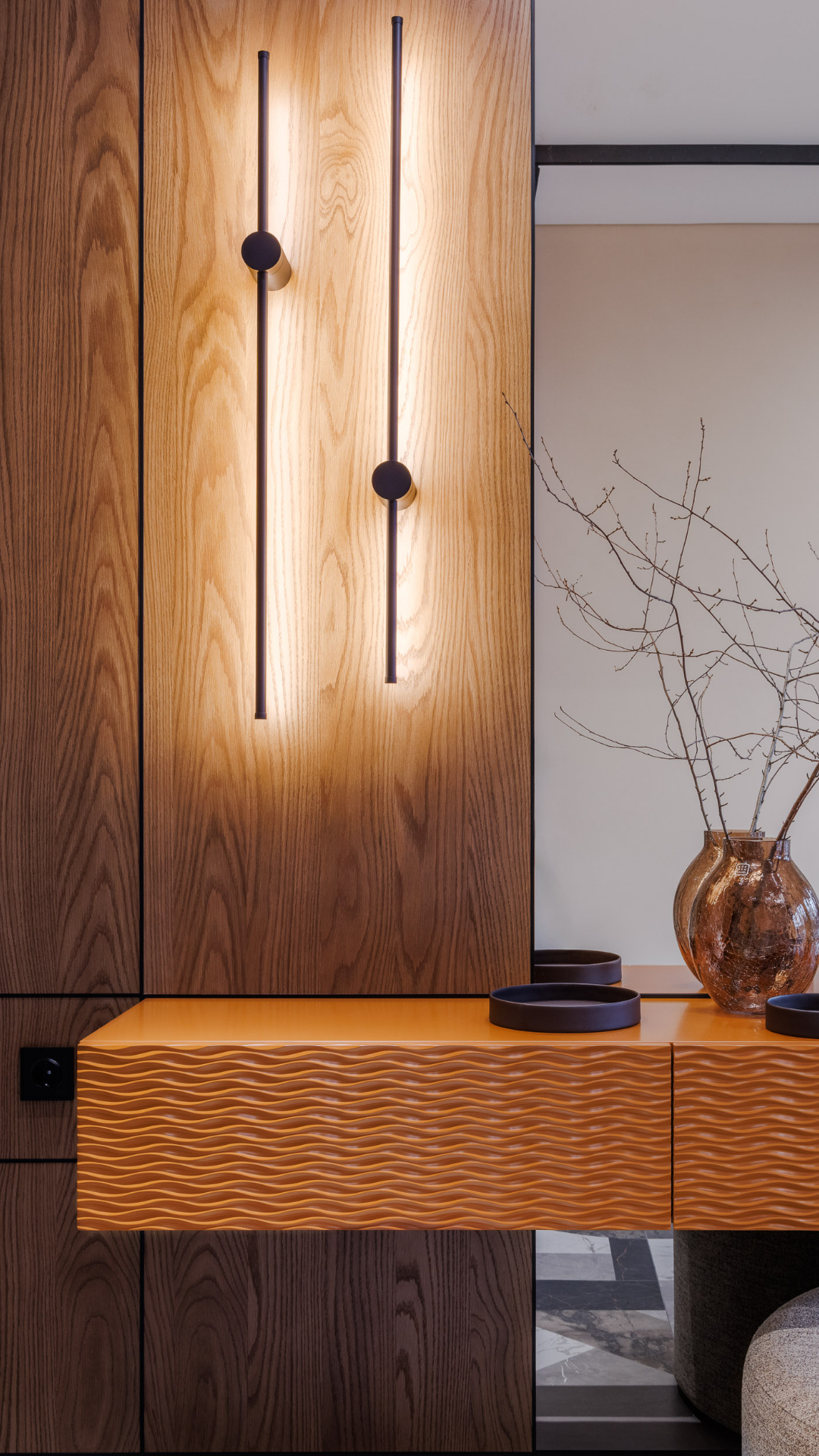 Современный интерьер загородного дома у Волги