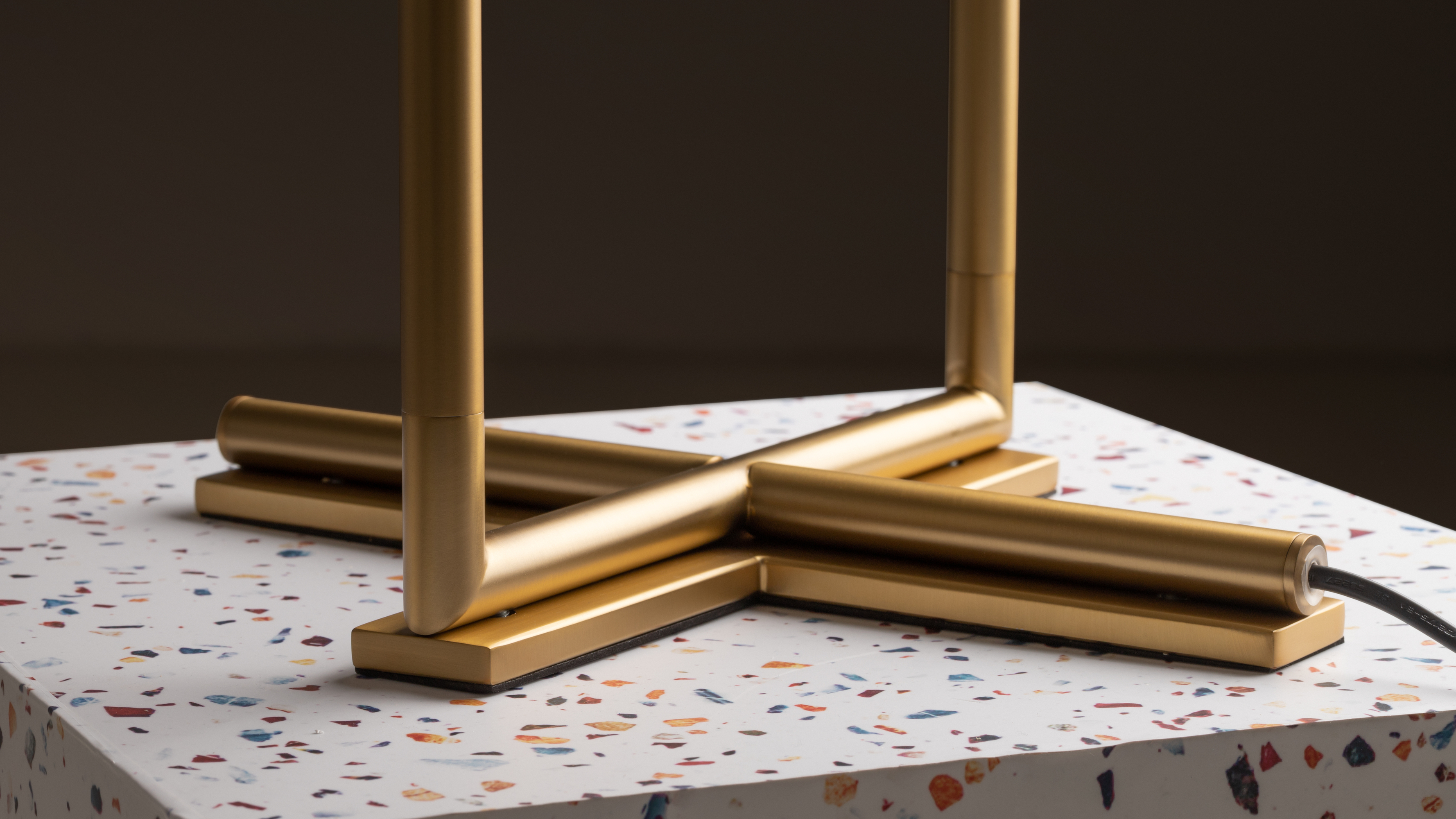 Функциональное основание торшера