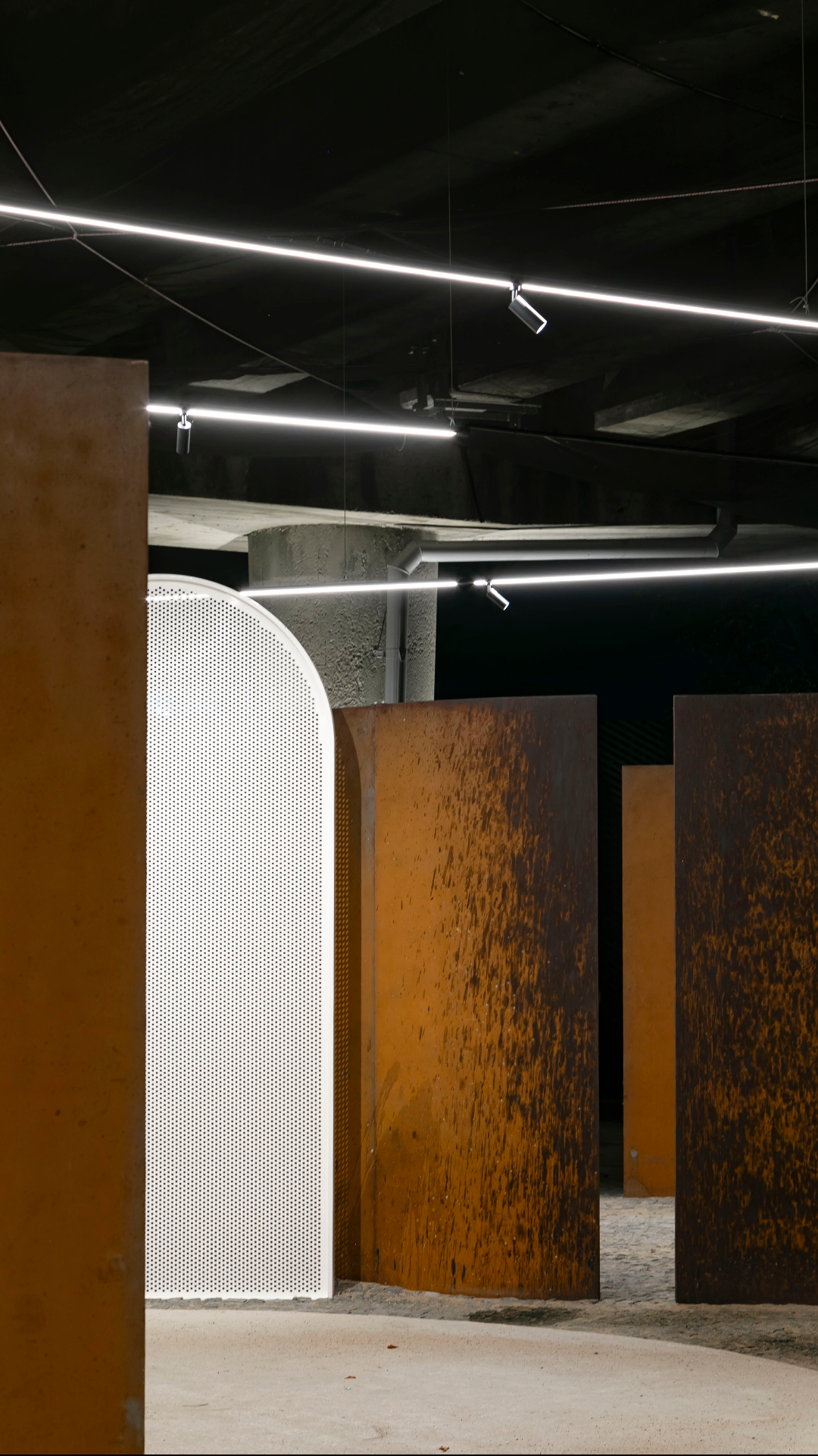 Остров Канта: освещенное небо над головой