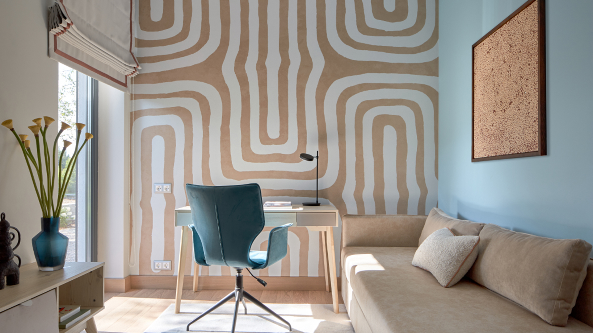 Дом-экспонат: 200 метров современной архитектуры за один год