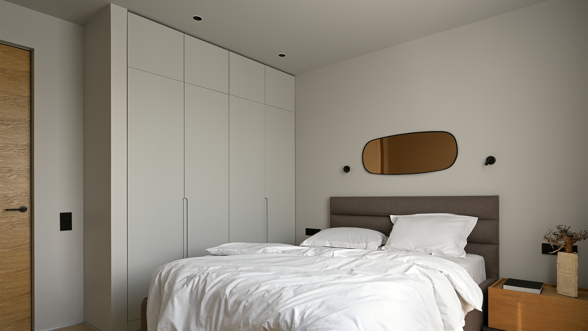 Двухкомнатная семейная квартира 48 кв. м. в Калининграде