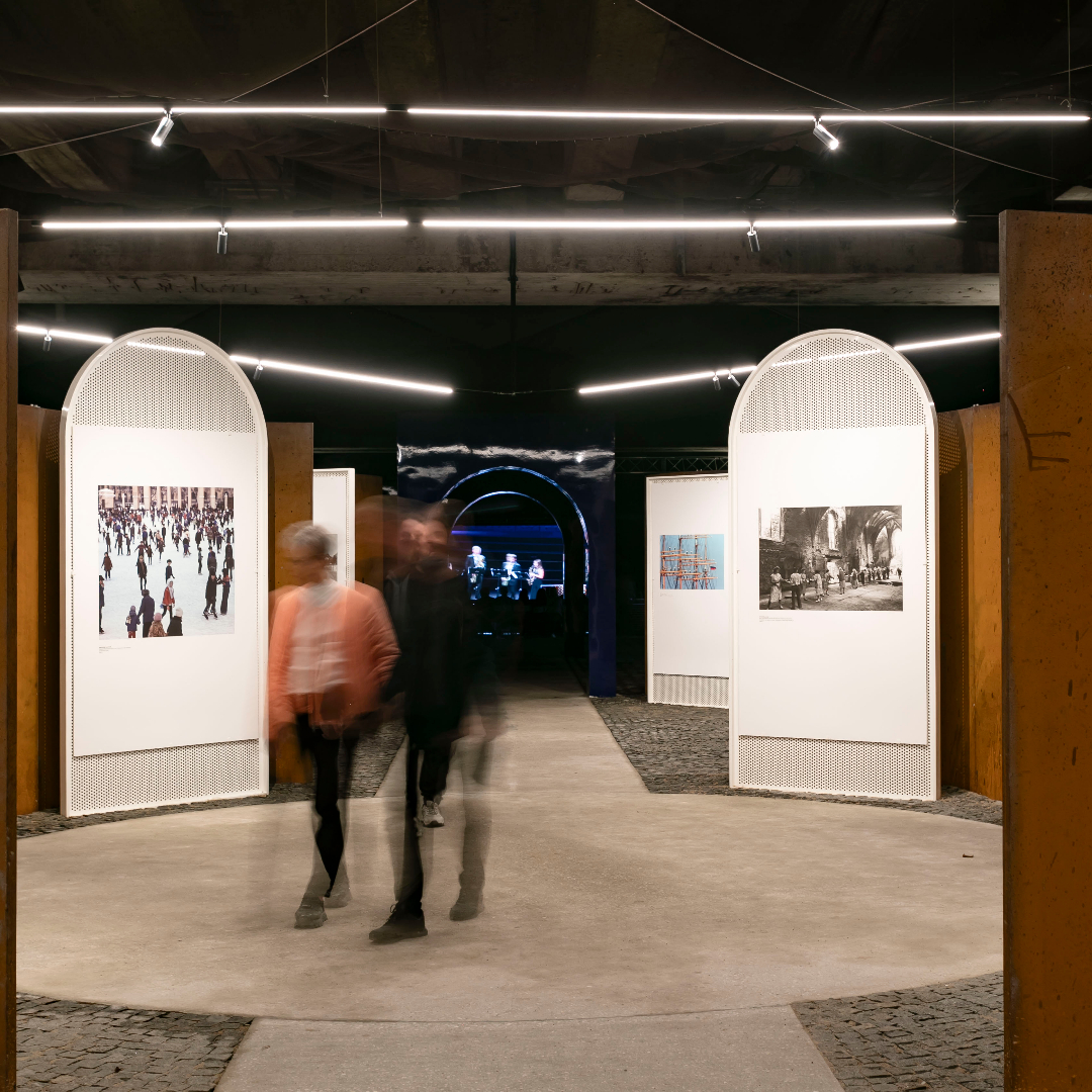 Остров Канта: освещенное небо над головой