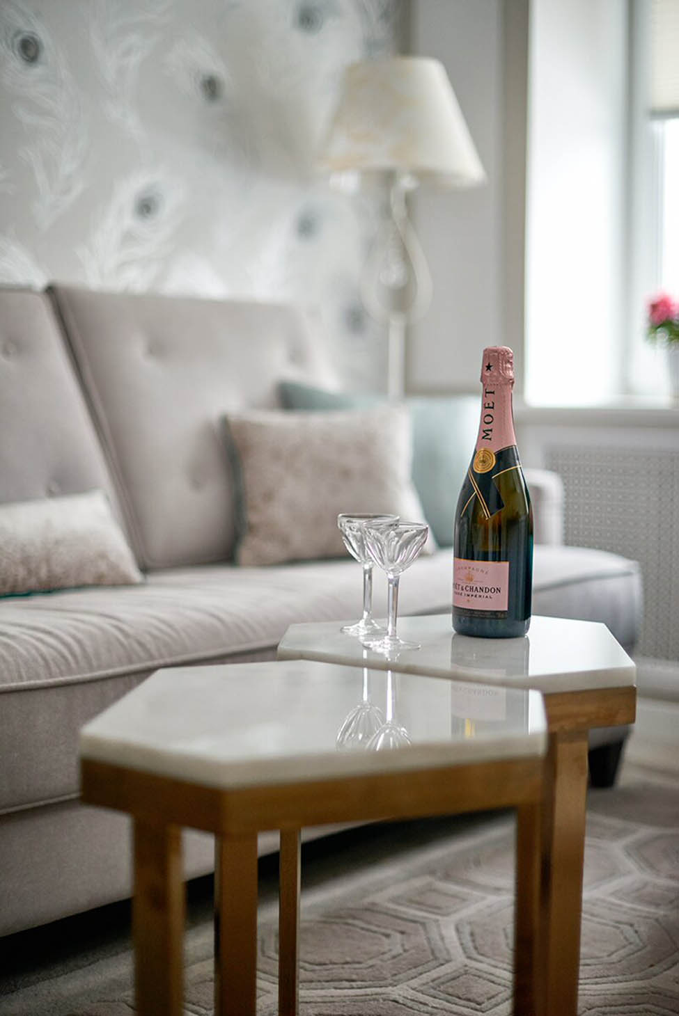 Светильники Maytoni в проекте в стиле ар-деко