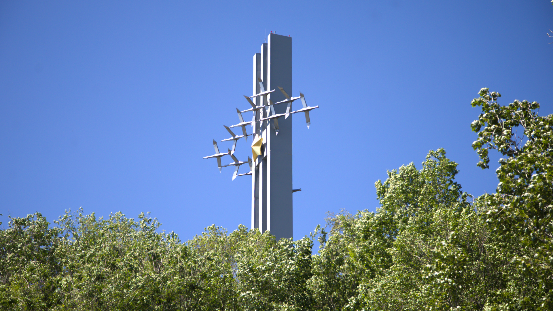 Мемориальный комплекс «Журавли» г. Саратова