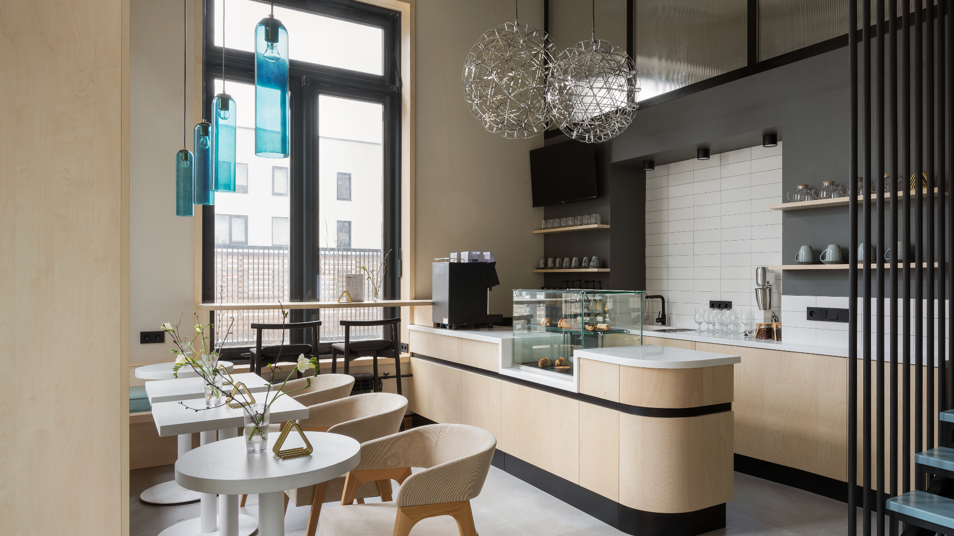 2в1: кафе и детское пространство