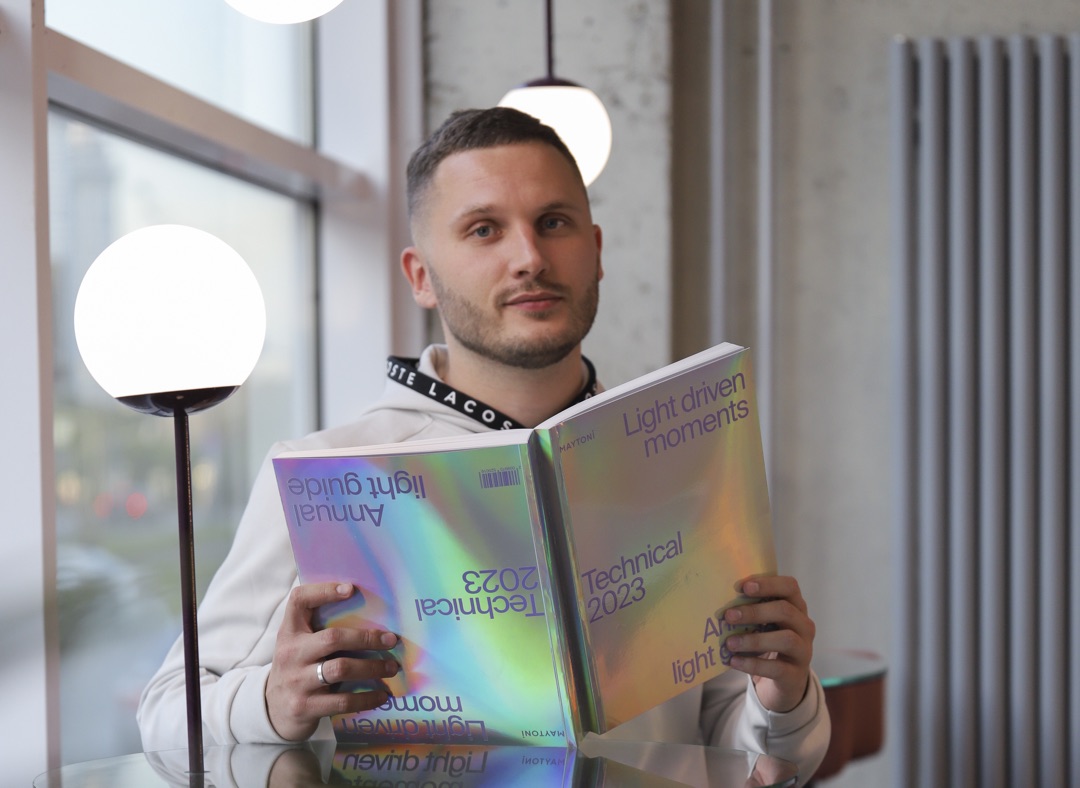 В шоуруме Maytoni состоялось мероприятие с участием Артема Воронова