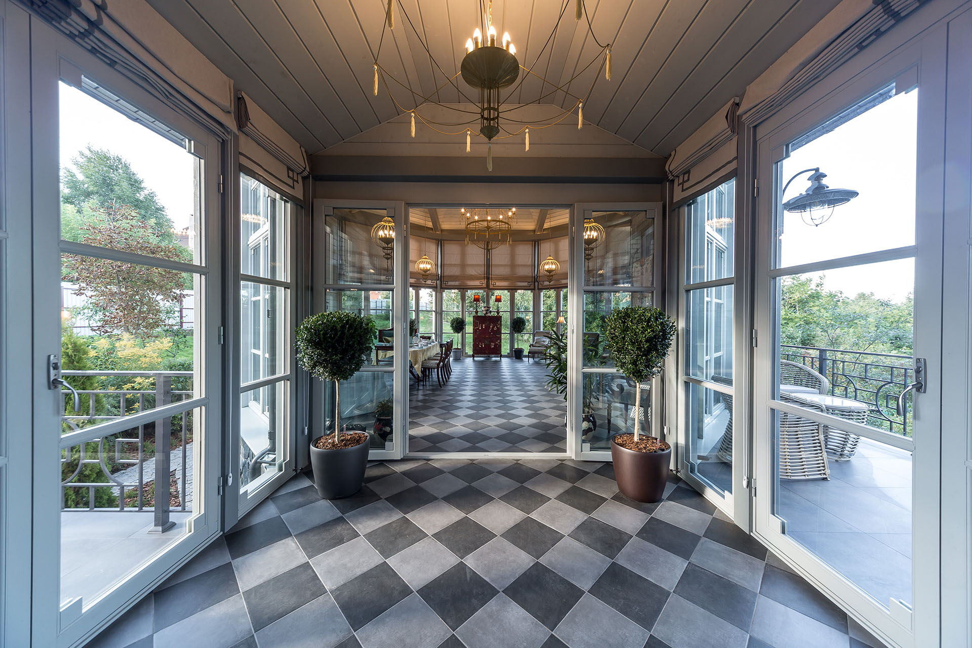 Салон в волшебном фонаре